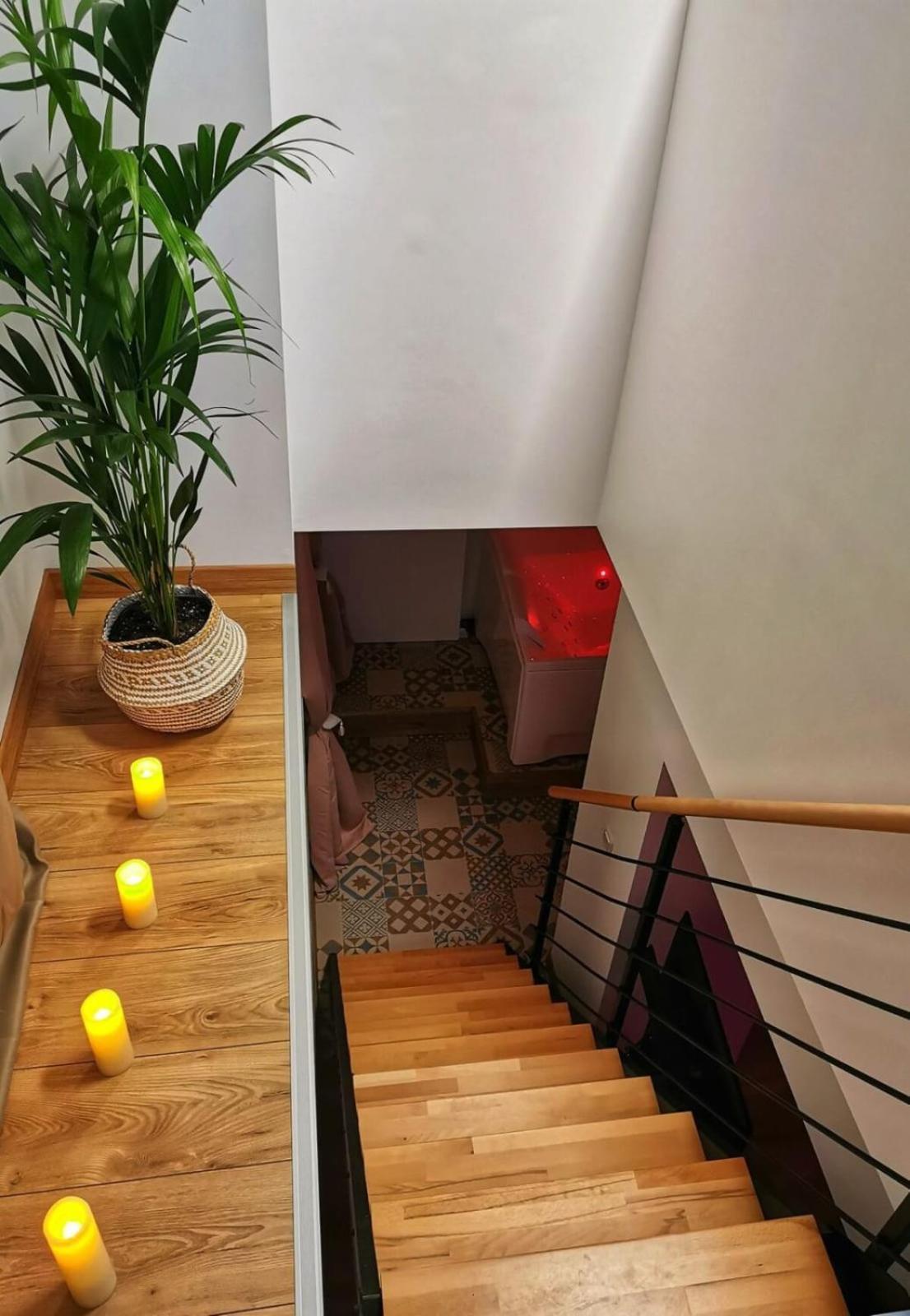 Love Room Perpignan Jacuzzi & Ambiance Romantique Villeneuve-de-la-Raho Luaran gambar